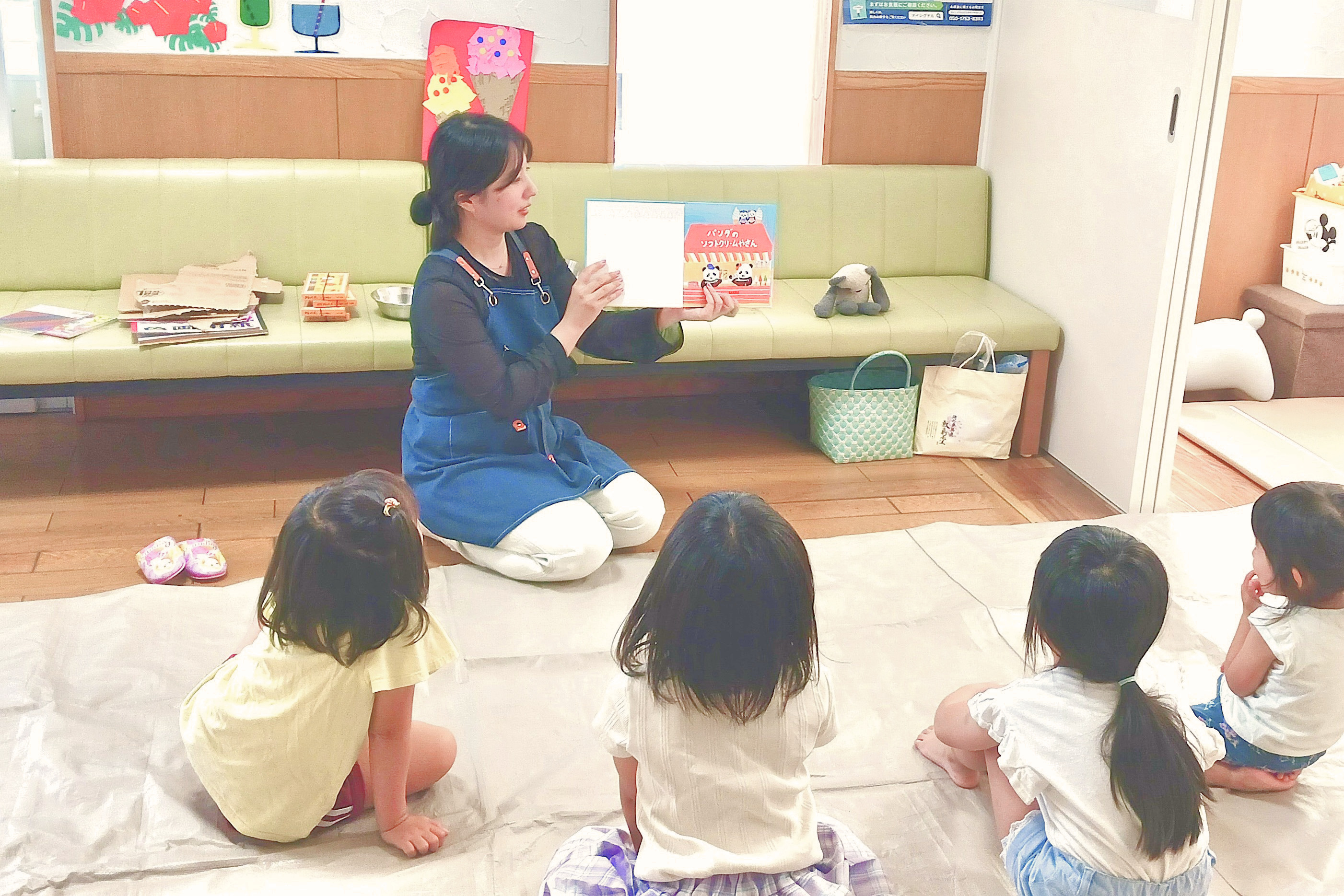たけの子クリニックさまでのアートプログラムの様子